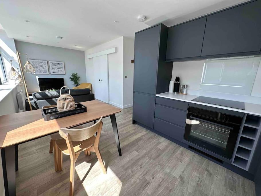 1 Bed Flat With View Of Old Trafford Apartment Manchester Exterior photo